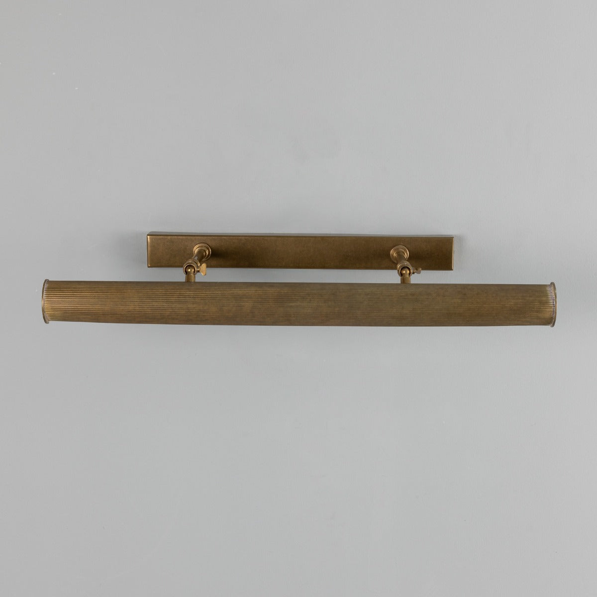 Cambridge Adjustable Reeded Brass Picture Light 60.5cm IP20 - View 2