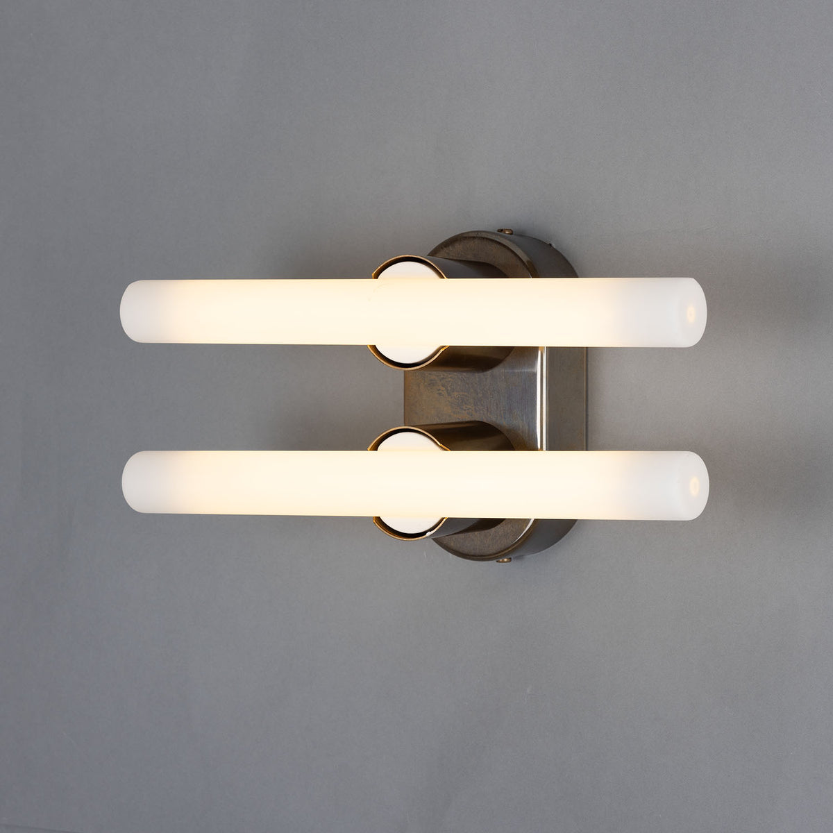 Valencia Double Mirror Outdoor Wall Light 16cm IP44 / IP20 - Wear and Tear