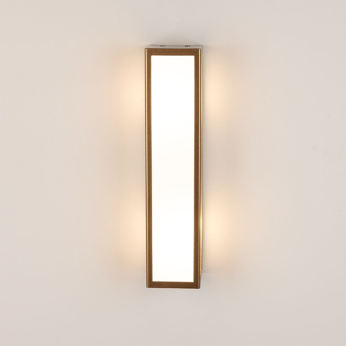 Bata Modern Bathroom Wall Light IP65 - View 4