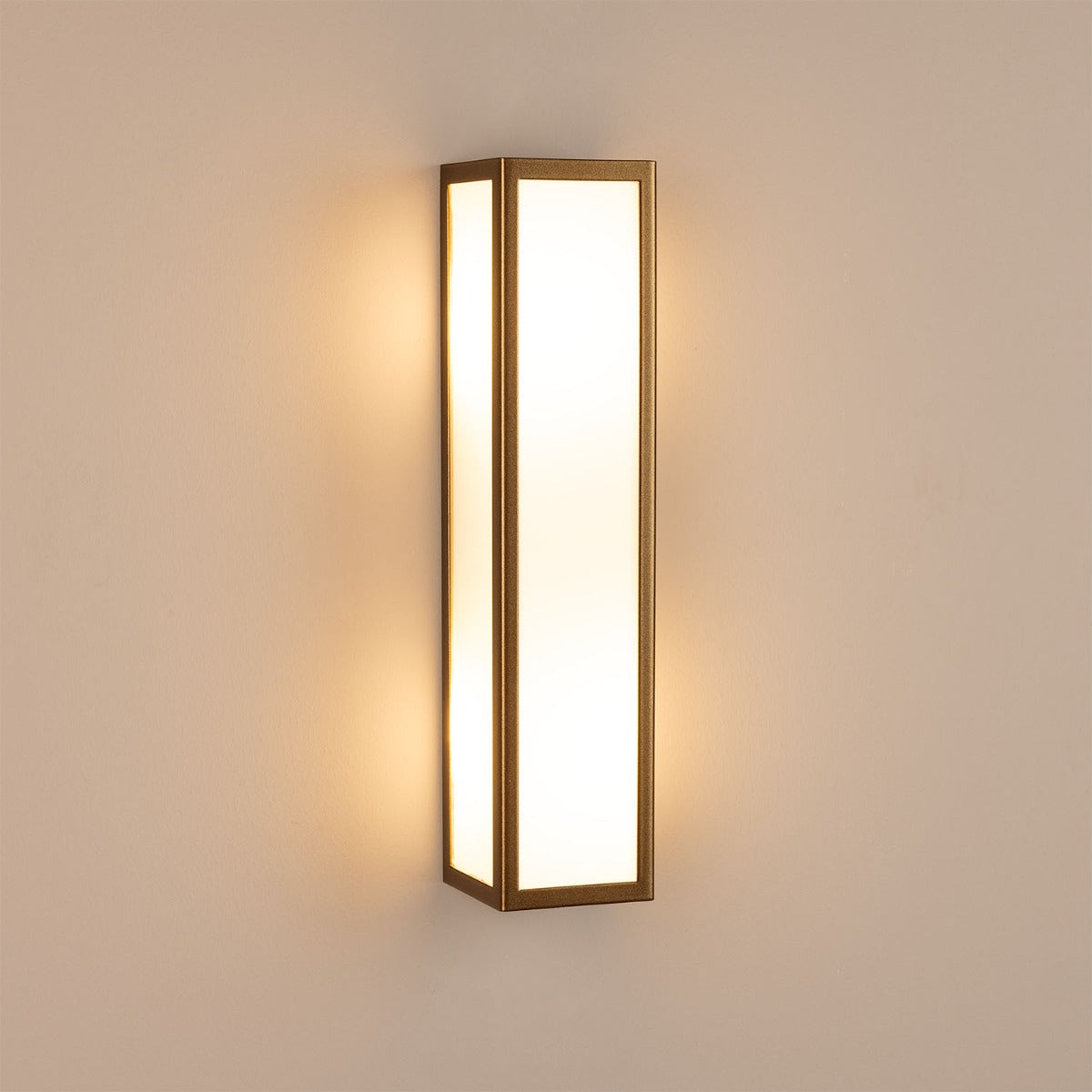 Bata Modern Bathroom Wall Light IP65 - View 6