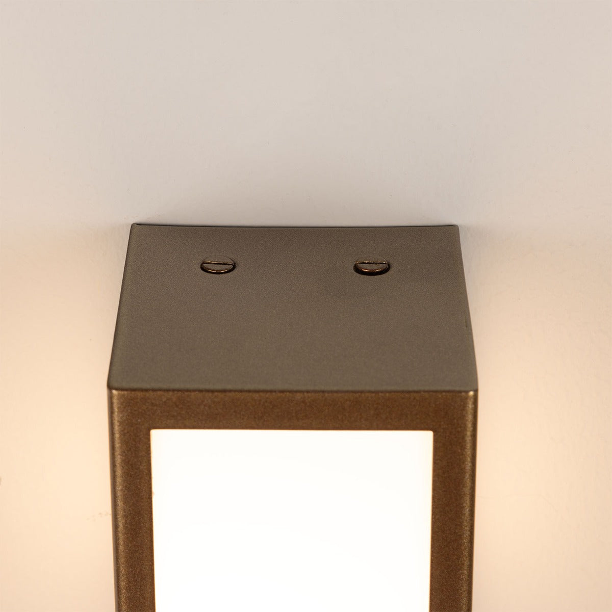 Bata Modern Bathroom Wall Light IP65 - View 8