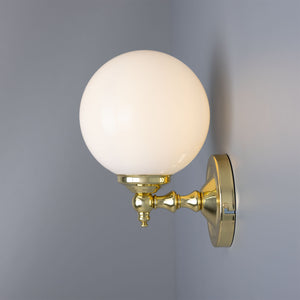 Cloghan Wall Light | Polished Brass - View 10