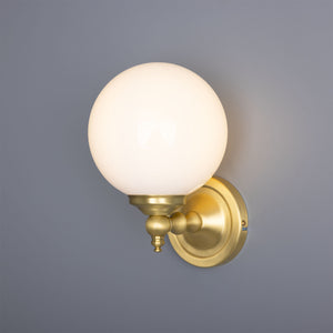 Cloghan Wall Light | Polished Brass - View 1