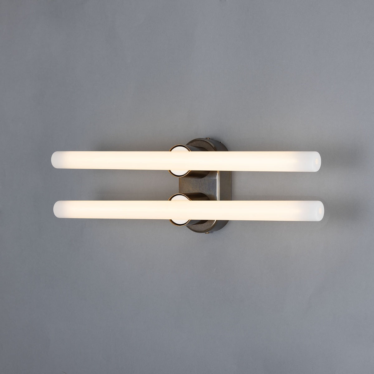 Valencia Double Mirror Wall Light IP20 - View 14