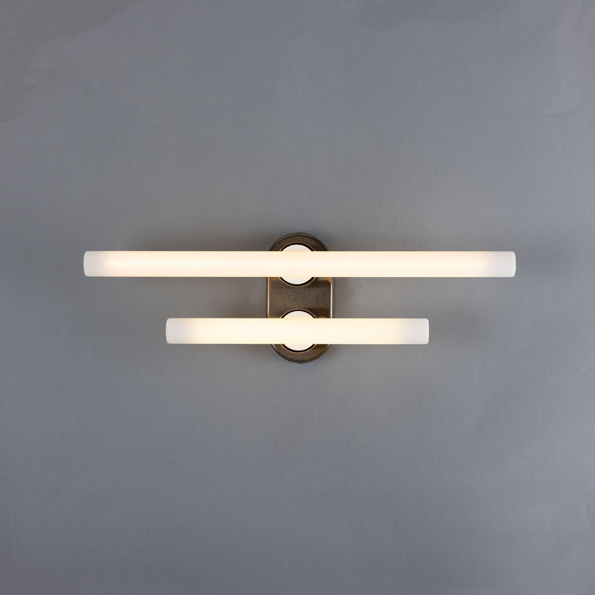 Valencia Double Mirror Wall Light IP20 - View 16