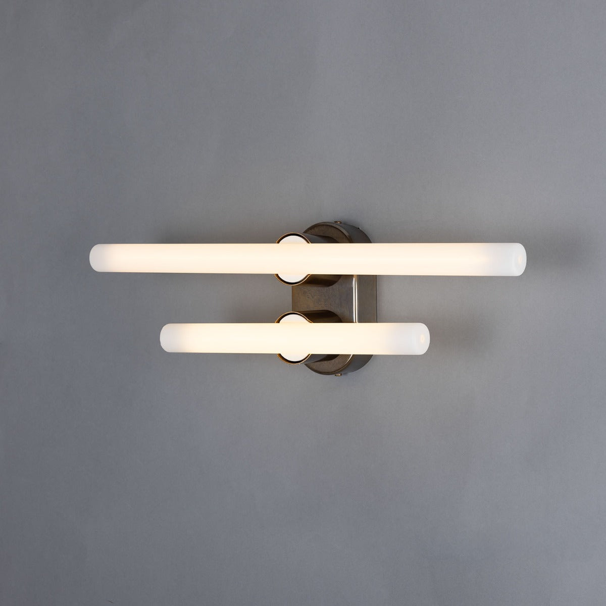 Valencia Double Mirror Wall Light IP20 - View 17