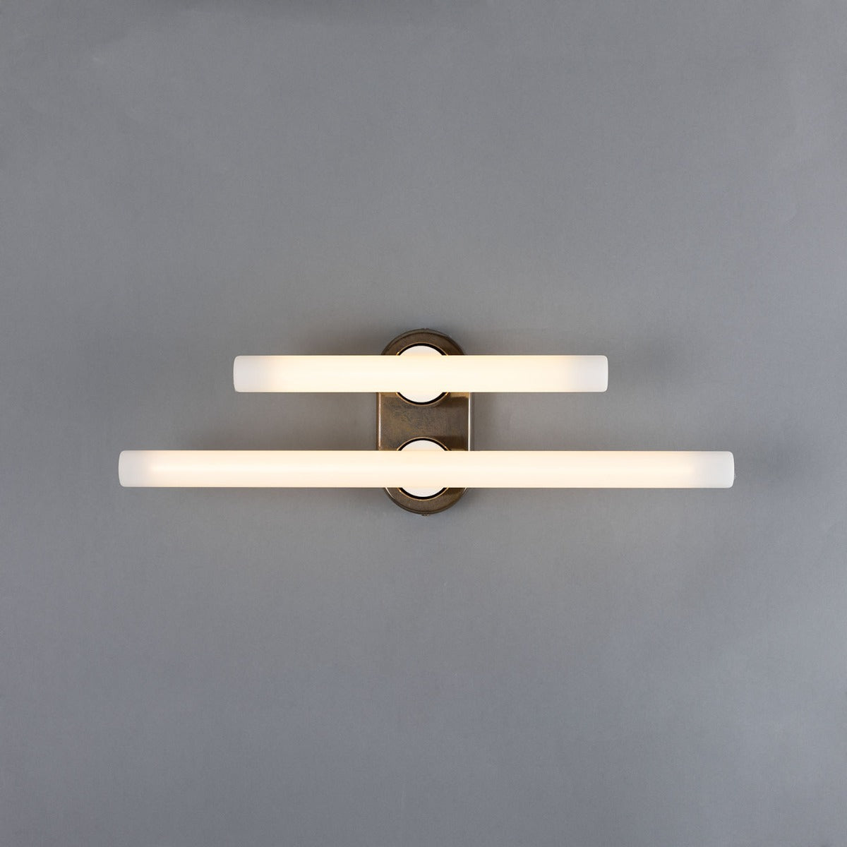 Valencia Double Mirror Wall Light IP20 - View 19