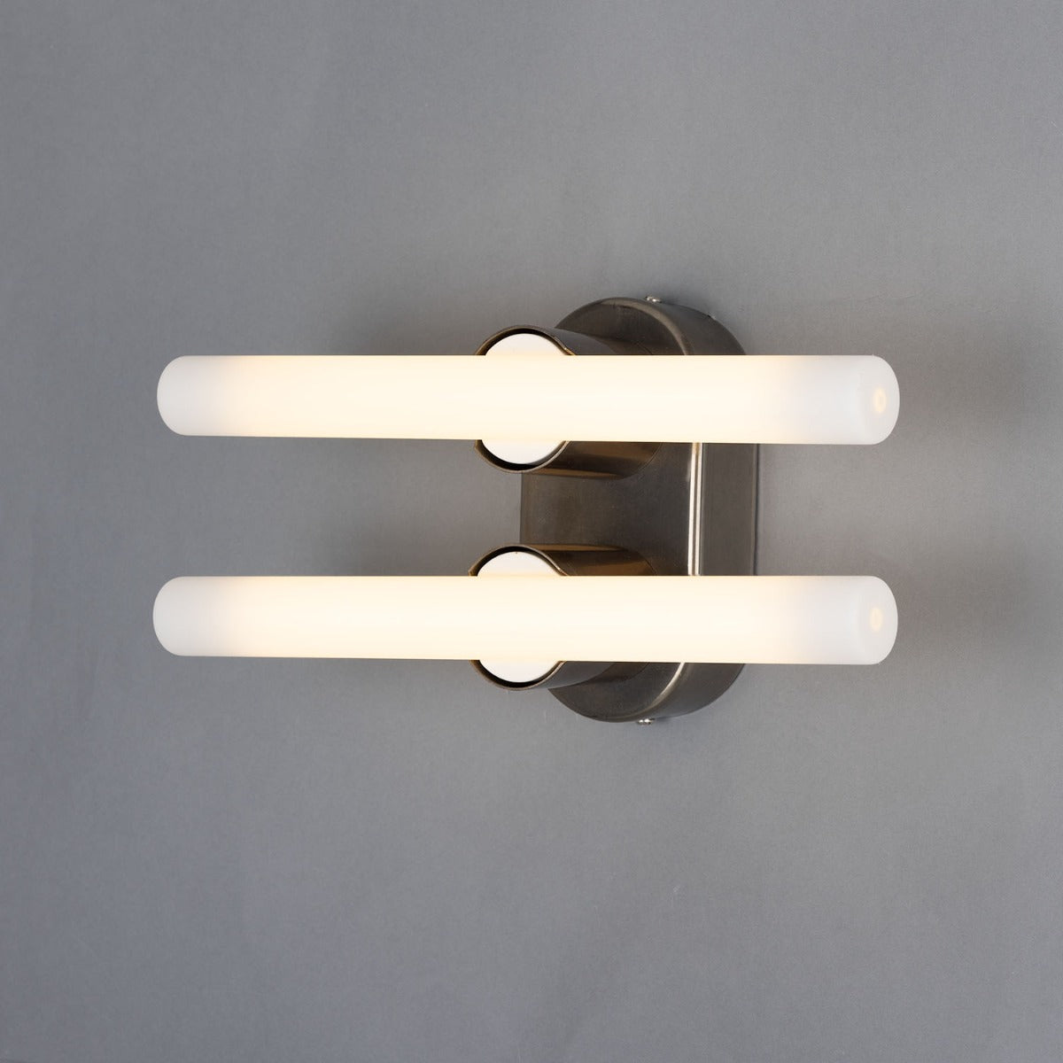 Valencia Double Mirror Wall Light IP20 - View 21