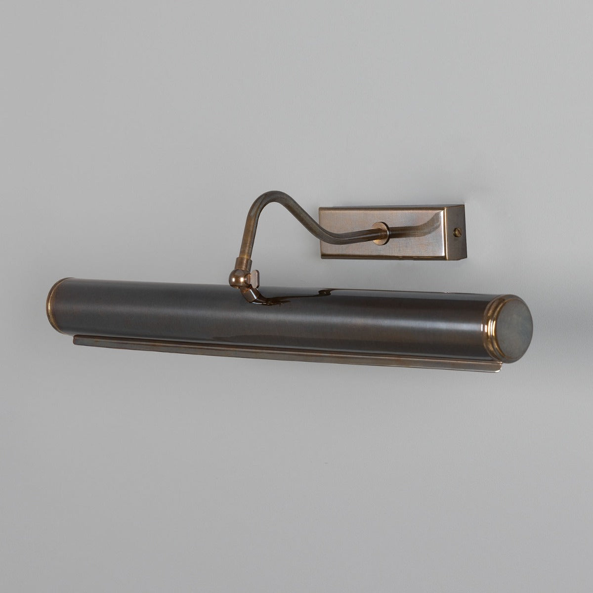 Dublin Brass Picture Light 50.5cm - View 1