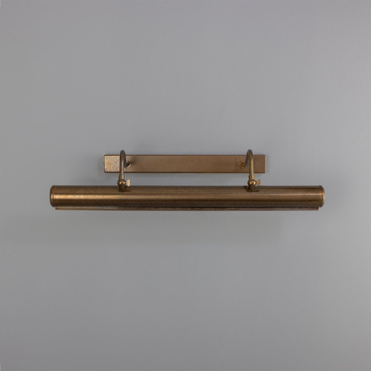 Dublin Brass Picture Light 60.5cm - View 2
