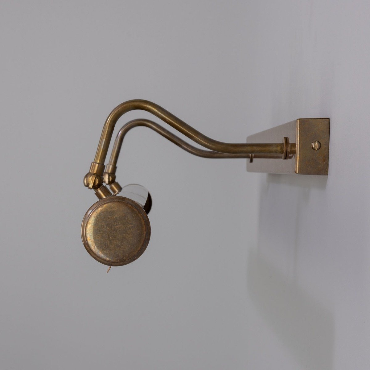 Dublin Brass Picture Light 60.5cm - View 3