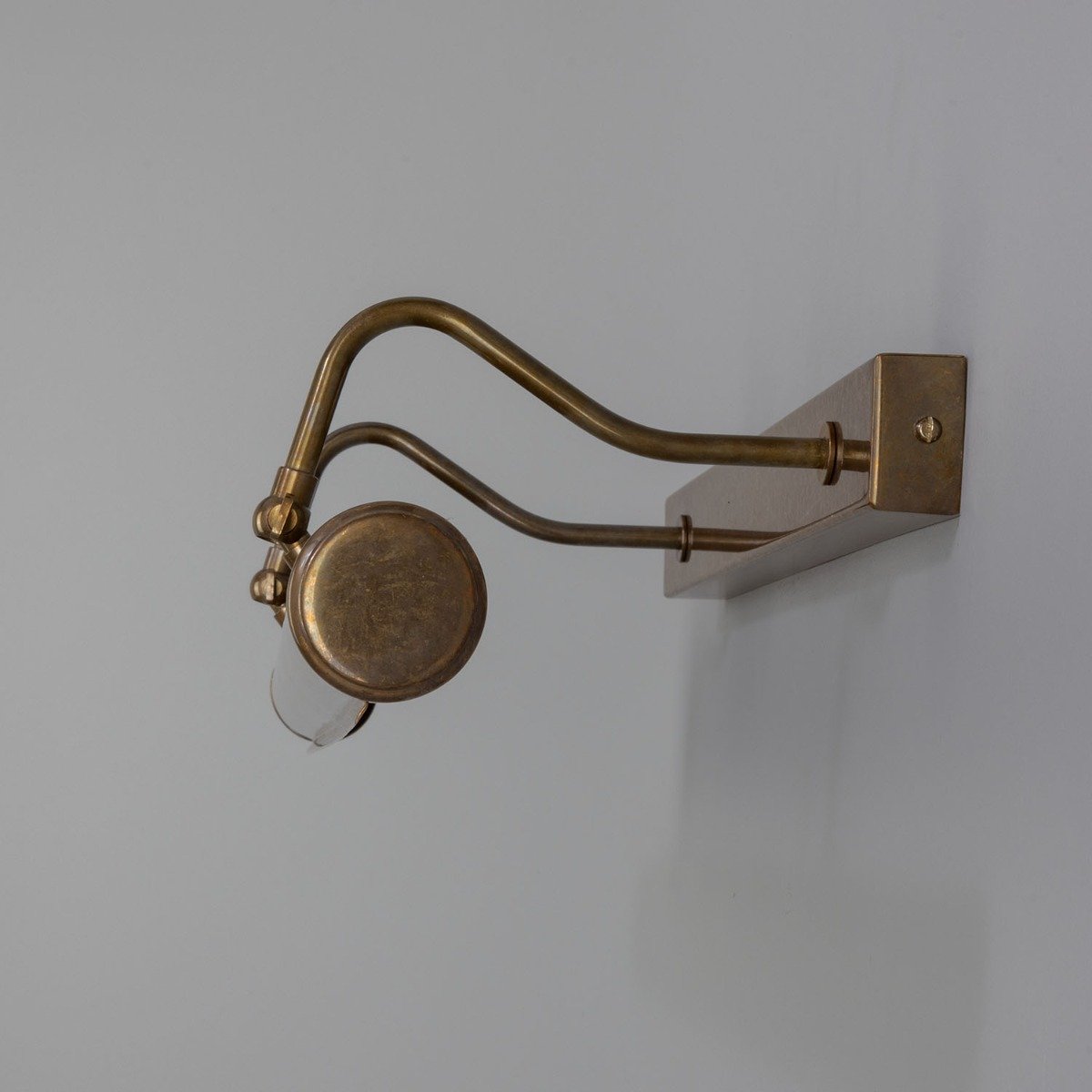 Dublin Brass Picture Light 60.5cm - View 6