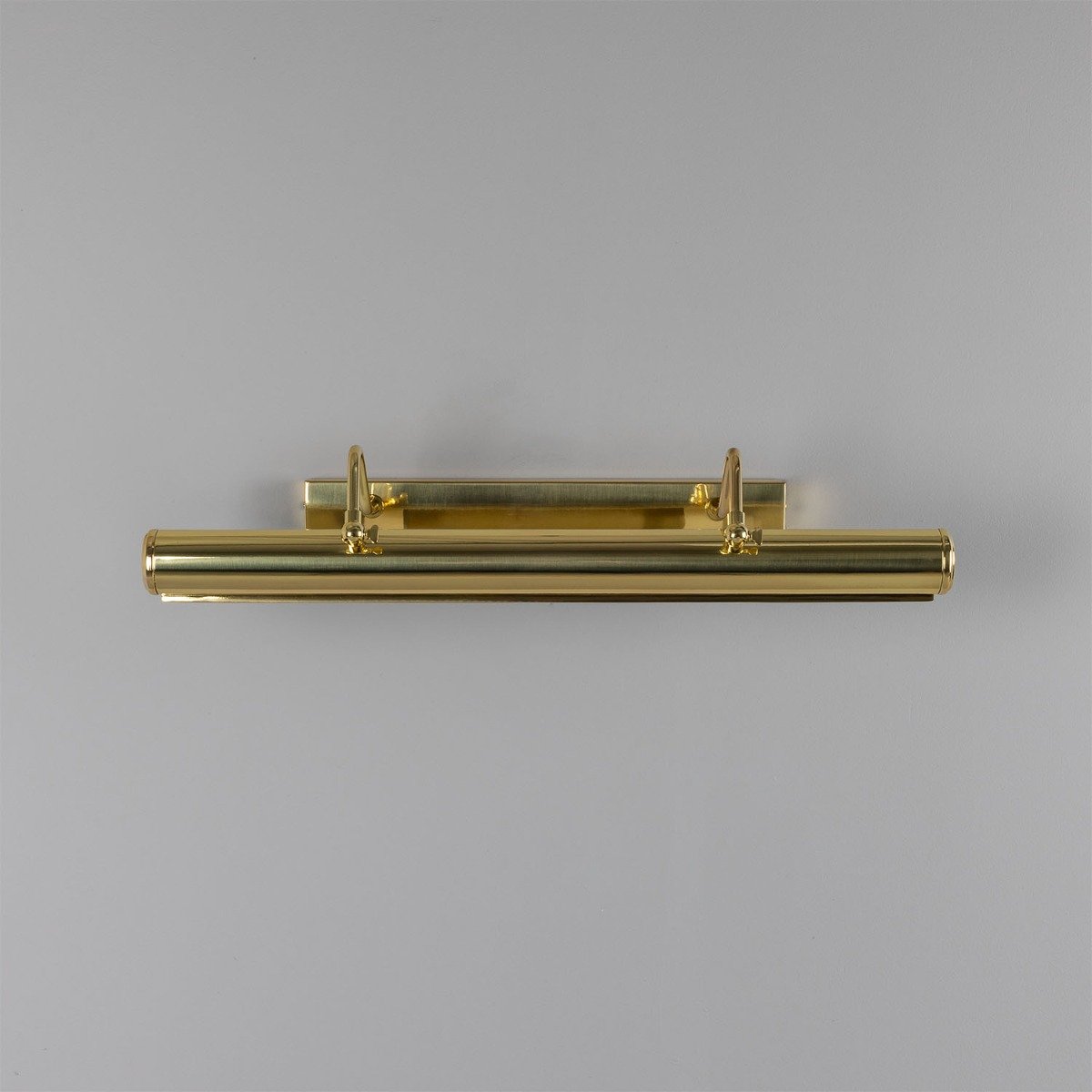 Dublin Brass Picture Light 60.5cm - View 11