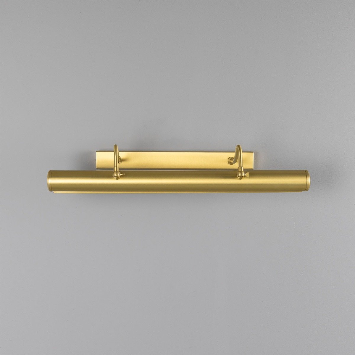 Dublin Brass Picture Light 60.5cm - View 15