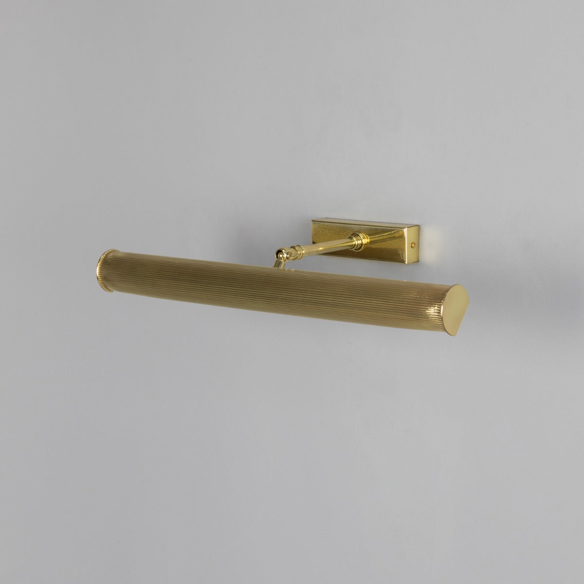 Cambridge Adjustable Reeded Brass Picture Light 50.5cm IP20 - View 11