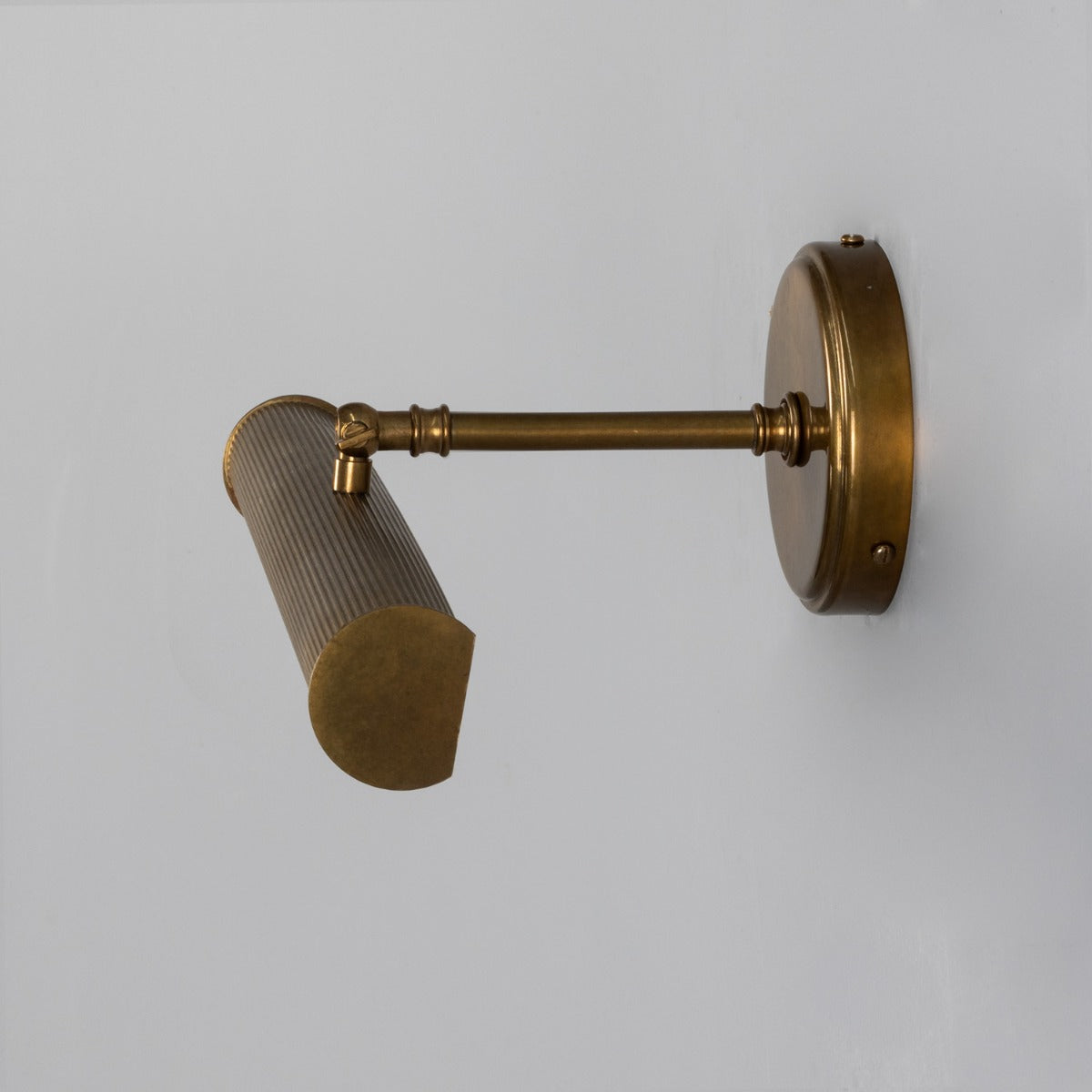 Bilbury Adjustable Reeded Brass Picture Light 35.5cm IP20 - View 4
